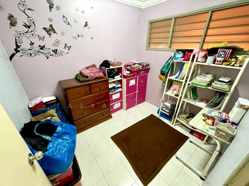 Pangsapuri untuk Dijual di Apartment Seroja - Tasya Ruslan - Study - PropertyGuru.com.my