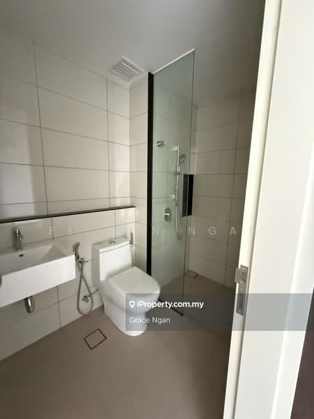 Service Residence for Sale at Duta Park Residences - Pei Yin Ngan - Bathroom - PropertyGuru.com.my