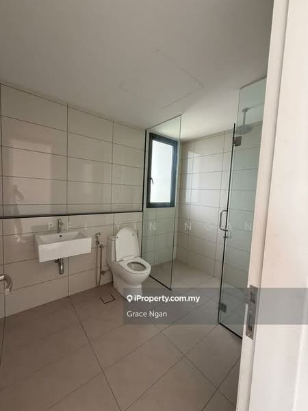 Service Residence for Sale at Duta Park Residences - Pei Yin Ngan - Bathroom - PropertyGuru.com.my