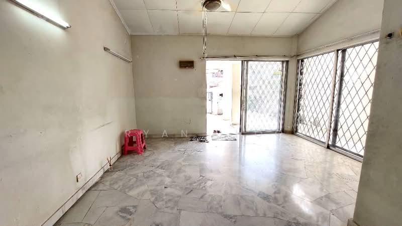 Terraced House for Sale in Bandar Kinrara Seksyen 1 (Bandar Kinrara) - Bryan Choo - Living Room - PropertyGuru.com.my