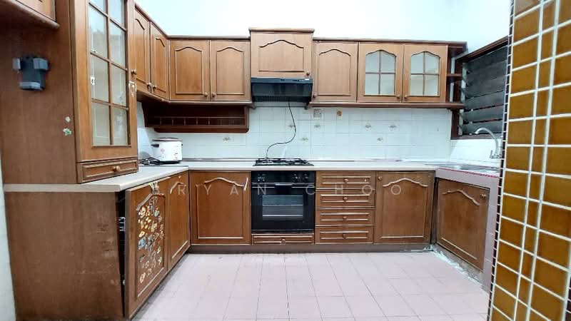 Terraced House for Sale in Bandar Kinrara Seksyen 1 (Bandar Kinrara) - Bryan Choo - Kitchen - PropertyGuru.com.my