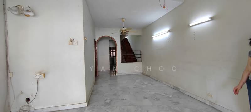 Terraced House for Sale in Bandar Kinrara Seksyen 1 (Bandar Kinrara) - Bryan Choo - Living Room - PropertyGuru.com.my