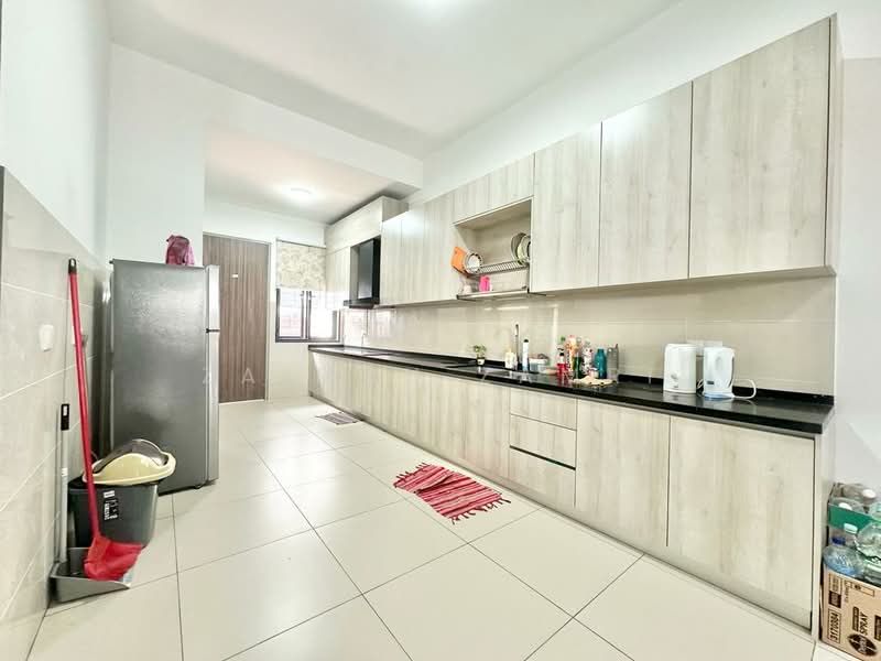 Terraced House for Rent in Elmina (Shah Alam) - Zaimah Zamri - Kitchen - PropertyGuru.com.my