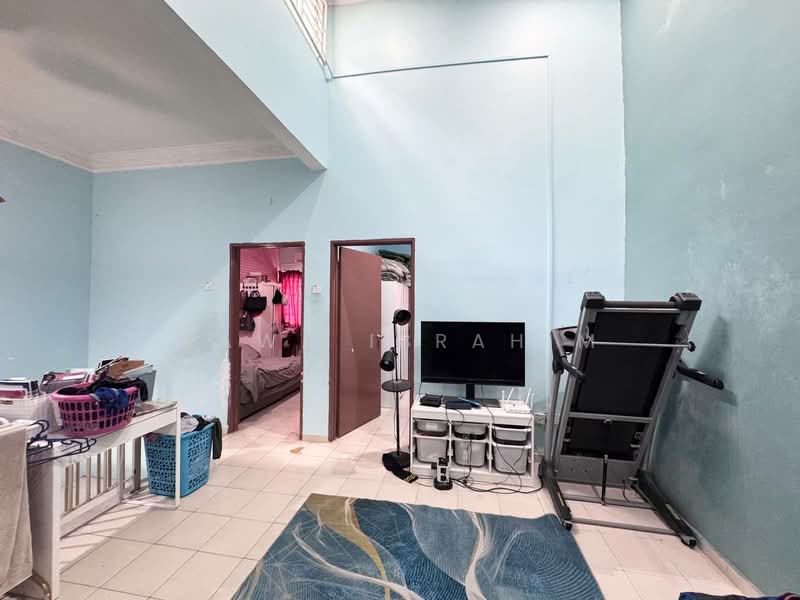 2-storey Terraced House for Sale in Kajang (Selangor) - Hawa Ibrahim - Living Room - PropertyGuru.com.my