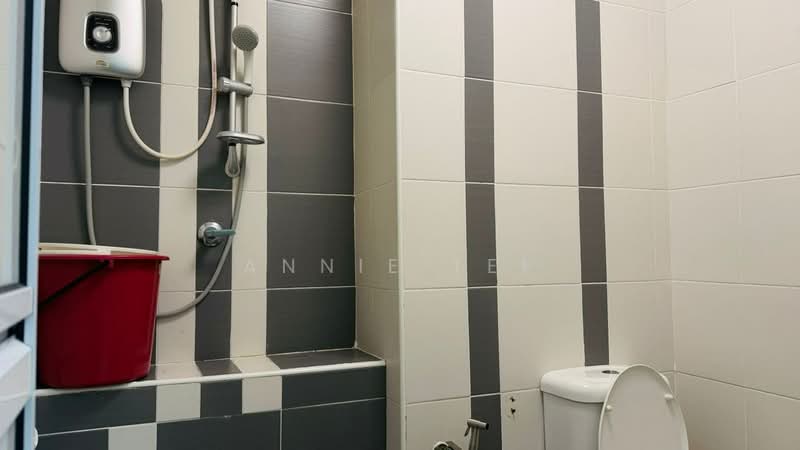 Servis Apartment untuk Dijual di D'Ambience Residences (Pangsapuri Ikatan Flora) - Annie Tee - Bathroom - PropertyGuru.com.my