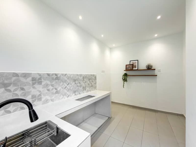2-storey Terraced House for Sale in Taman Jasmin (Kajang) - Tasya Ruslan - Kitchen - PropertyGuru.com.my