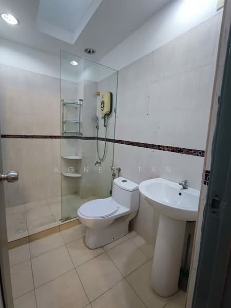 2-storey Terraced House for Rent in Taman Bukit Desa (Taman Desa) - Agnes Tan - Bathroom - PropertyGuru.com.my