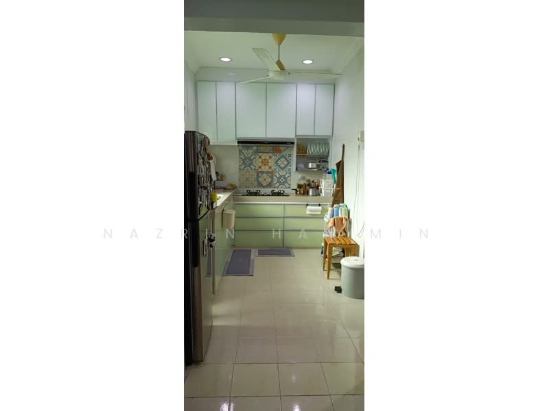 Terraced House for Sale in Taman Pinggiran Pelangi Fasa 2 (Rawang) - Nazrin Hakimin - Kitchen - PropertyGuru.com.my