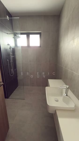 Rumah Teres 2 Tingkat untuk Dijual di Bandar Kinrara Seksyen 8 (Bandar Kinrara) - SR Eric Gun - Bathroom - PropertyGuru.com.my