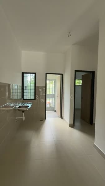 Rumah Teres 2 Tingkat untuk Dijual di Bandar Kinrara Seksyen 8 (Bandar Kinrara) - SR Eric Gun - Kitchen - PropertyGuru.com.my