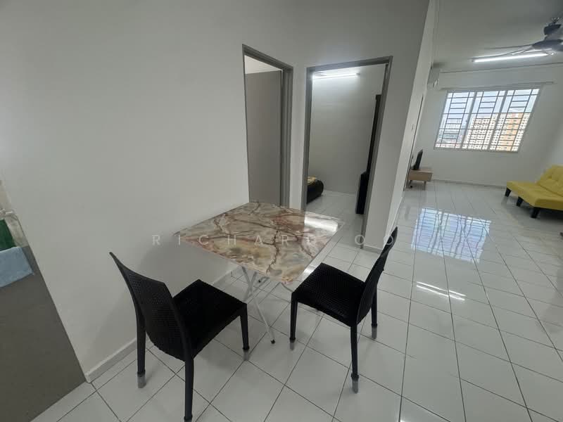 Pangsapuri untuk Disewa di Skyview Garden - Richard Oo - Dinning area - PropertyGuru.com.my