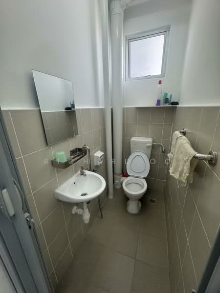 Pangsapuri untuk Disewa di Skyview Garden - Richard Oo - Bathroom - PropertyGuru.com.my
