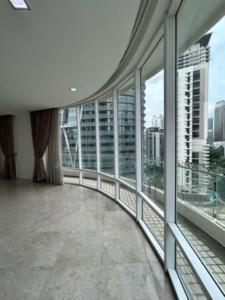 Service Residence for Sale at The Oval - Jess Chyi - Living Room - PropertyGuru.com.my