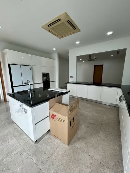 Service Residence for Sale at The Oval - Jess Chyi - Kitchen - PropertyGuru.com.my
