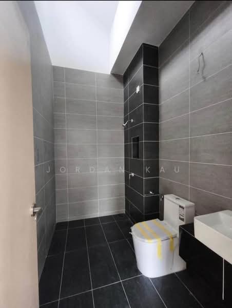 Rumah Teres 2 Tingkat untuk Disewa di Tebrau (Johor) - Jordan Kau - Bathroom - PropertyGuru.com.my