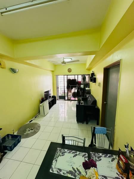 Apartment for Rent at Prima Saujana - Yenny Yap - Living Room - PropertyGuru.com.my