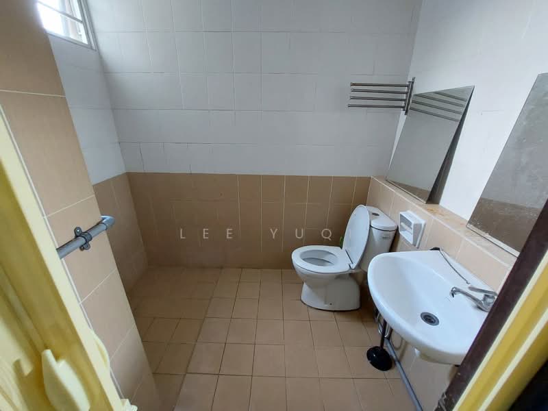 Condominium for Rent at Aman Heights Condominium - Lee Yuqi - Bathroom - PropertyGuru.com.my