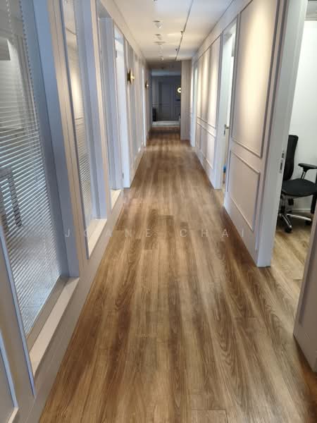 Pejabat untuk Disewa di KL City Centre (Kuala Lumpur) - Joane Chai - Corridor - PropertyGuru.com.my