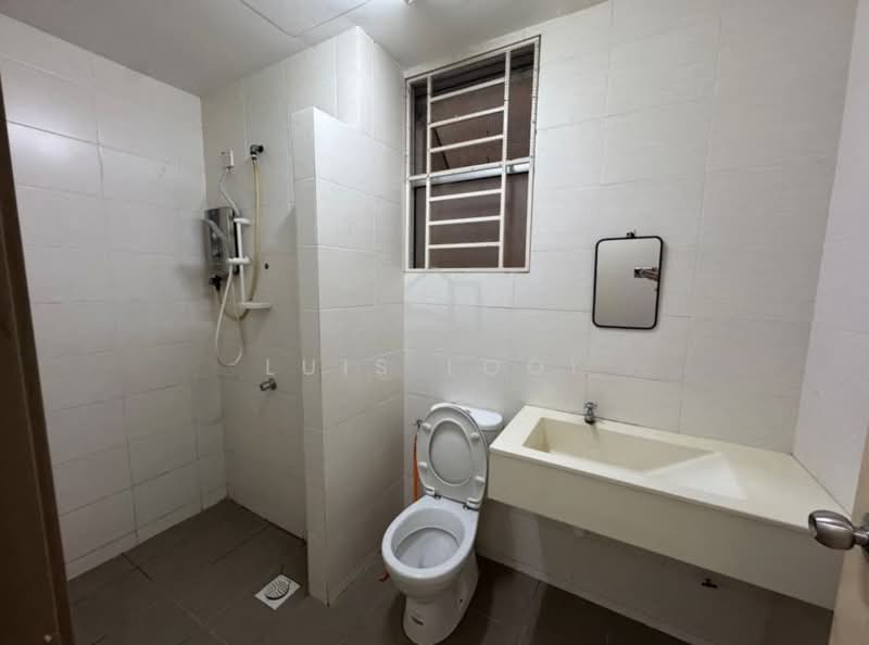Servis Apartment untuk Dijual di Platinum Lake PV 21 - Luis Looi - Bathroom - PropertyGuru.com.my
