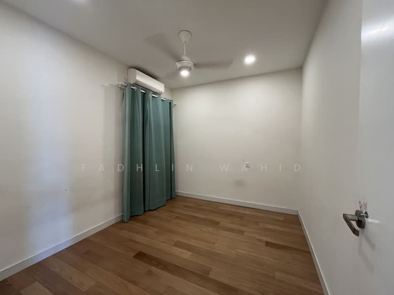 Service Residence for Sale at Vista Alam Serviced Apartment - Fadhlin Wahid - Interior - PropertyGuru.com.my