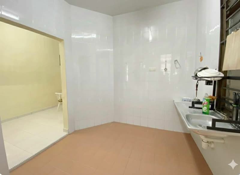 1-storey Terraced House for Sale in Taman JP Perdana (Johor Bahru) - Kevin Ho - Kitchen - PropertyGuru.com.my