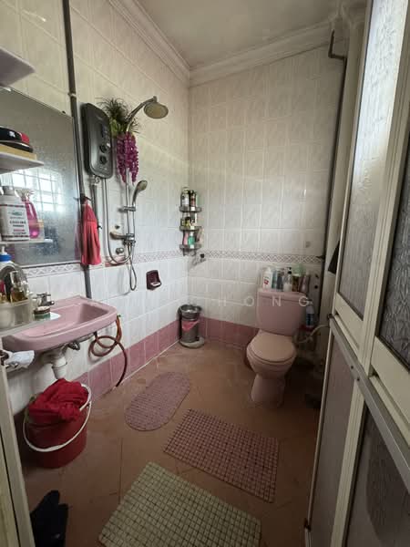 2-storey Terraced House for Sale in Pandan Perdana (Cheras) - Amy Chong - Bathroom - PropertyGuru.com.my