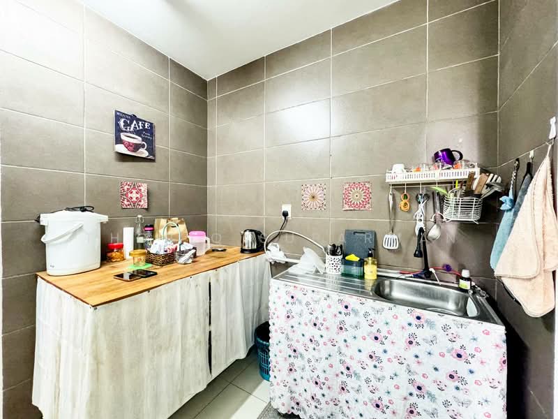 Condominium for Sale at Chymes @ Gurney - Thoriq Suparman - Kitchen - PropertyGuru.com.my