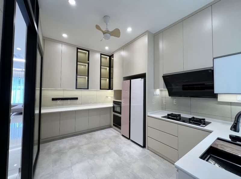 2-storey Terraced House for Sale in TAMAN PUCHONG UTAMA (Puchong) - Kingsley See - Kitchen - PropertyGuru.com.my