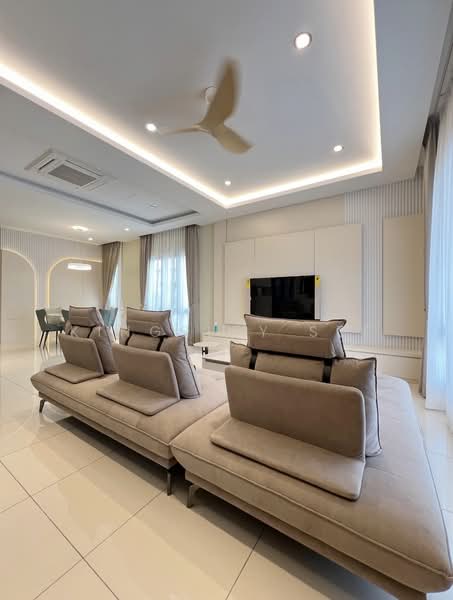 2-storey Terraced House for Sale in TAMAN PUCHONG UTAMA (Puchong) - Kingsley See - Living Room - PropertyGuru.com.my