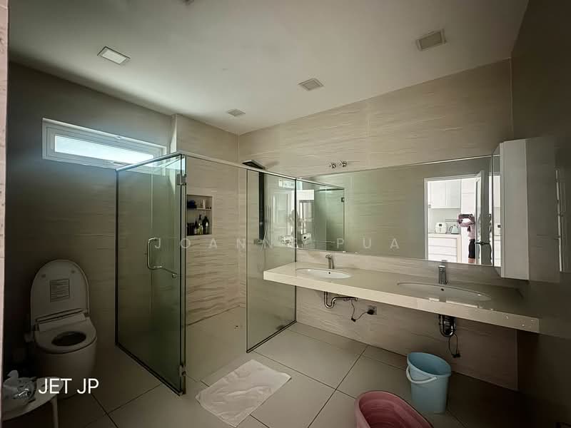 Rumah Berkembar untuk Dijual di Canary Garden (Klang) - Joanne Pua - Bathroom - PropertyGuru.com.my