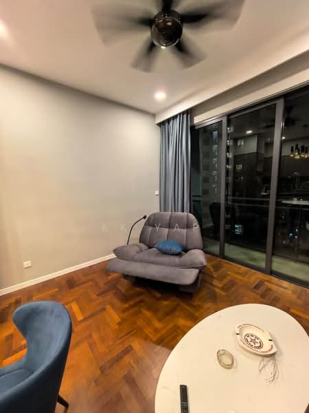 Servis Apartment untuk Disewa di Bloomsvale Menara Vista Petaling - KK Yap - Living Room - PropertyGuru.com.my