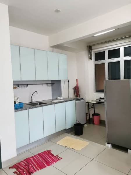 Service Residence for Sale at D'Ambience Residences (Pangsapuri Ikatan Flora) - Ziv Chiam - Kitchen - PropertyGuru.com.my