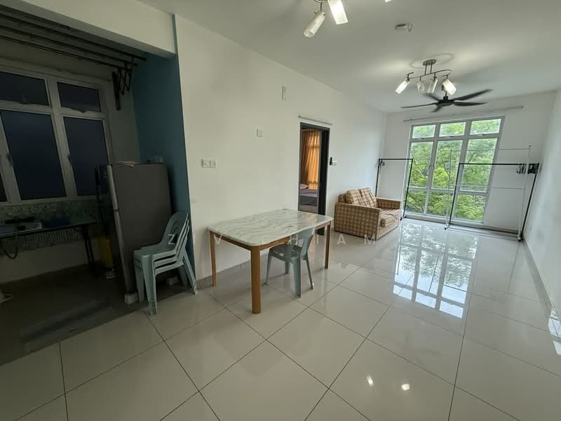 Service Residence for Sale at D'Ambience Residences (Pangsapuri Ikatan Flora) - Ziv Chiam - Living Room - PropertyGuru.com.my