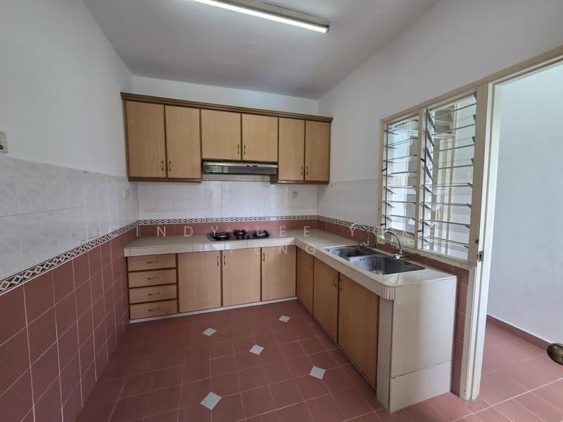 Rumah Bandar untuk Dijual di Jalan Klang Lama (Old Klang Road) (Kuala Lumpur) - Cindy Lee Yoke Peng - Kitchen - PropertyGuru.com.my