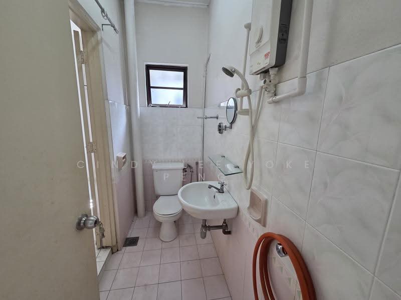 Rumah Bandar untuk Dijual di Jalan Klang Lama (Old Klang Road) (Kuala Lumpur) - Cindy Lee Yoke Peng - Bathroom - PropertyGuru.com.my
