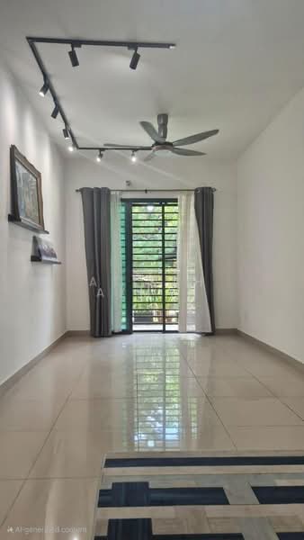 Kondominium untuk Disewa di Sutera Pines - Atikah Azman - Living Room - PropertyGuru.com.my