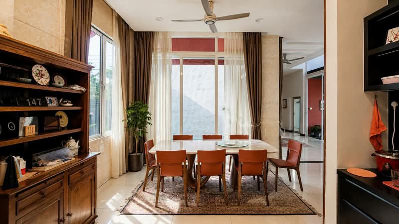 Rumah Banglo untuk Dijual di Usj 3 (Subang Jaya) - Zaty Jasmin - Dining Room - PropertyGuru.com.my