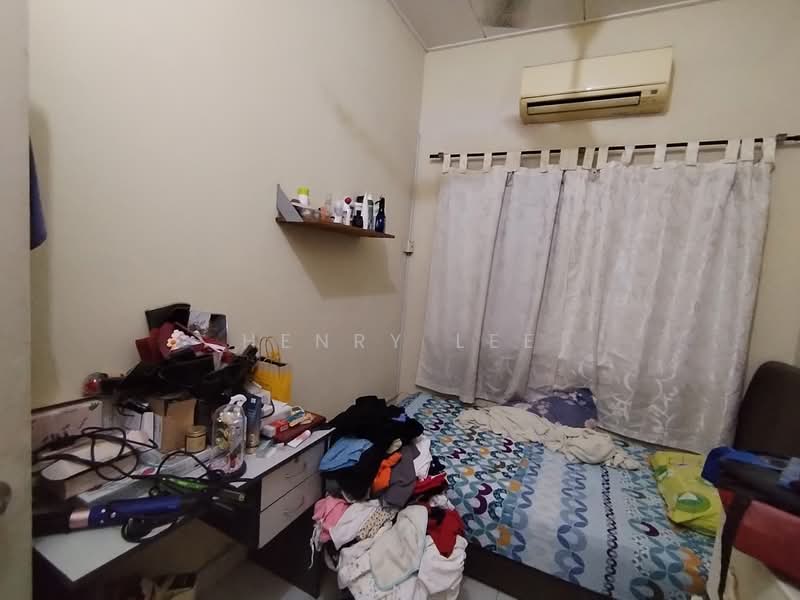 2-storey Terraced House for Sale in TAMAN PUCHONG UTAMA (Puchong) - Henry Lee - Bedroom - PropertyGuru.com.my