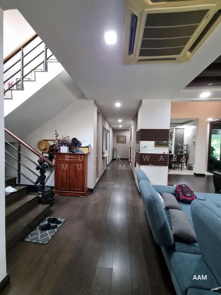 Rumah Banglo untuk Dijual di Bandar Baru Enstek (Bandar Enstek) - Azrul Azwar Muhamad - Corridor - PropertyGuru.com.my