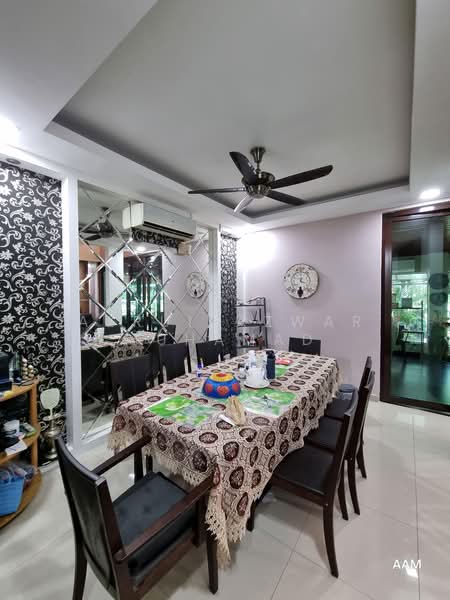 Rumah Banglo untuk Dijual di Bandar Baru Enstek (Bandar Enstek) - Azrul Azwar Muhamad - Dining Room - PropertyGuru.com.my