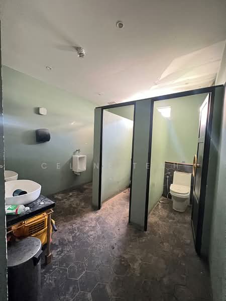 Shop for Rent in Kota Kinabalu (Sabah) - Celine Teah - Bathroom - PropertyGuru.com.my