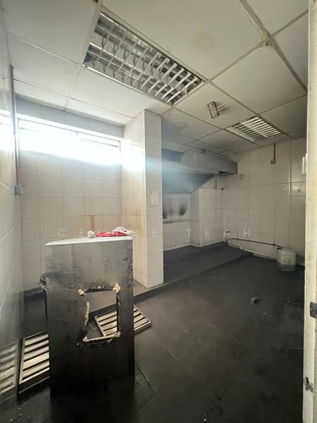 Shop for Rent in Kota Kinabalu (Sabah) - Celine Teah - Kitchen - PropertyGuru.com.my