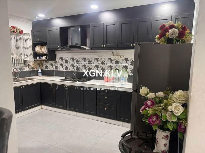 2-storey Terraced House for Sale in Taman Pendamar Indah (Klang) - Joanne Pua - Kitchen - PropertyGuru.com.my