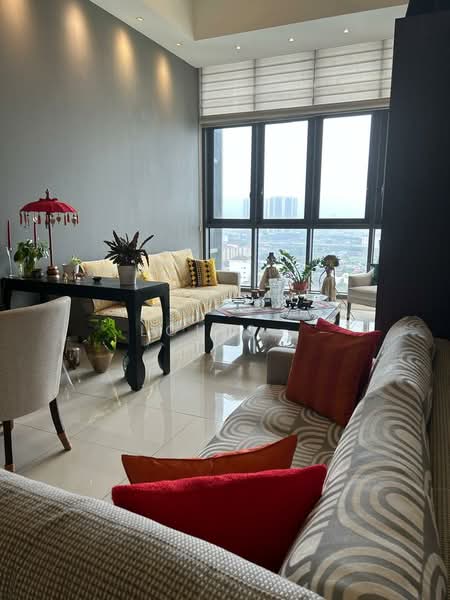 Kondominium untuk Dijual di Icon Residence - Louis . - Living Room - PropertyGuru.com.my