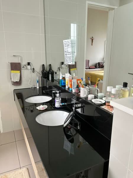 Kondominium untuk Dijual di Icon Residence - Louis . - Bathroom - PropertyGuru.com.my