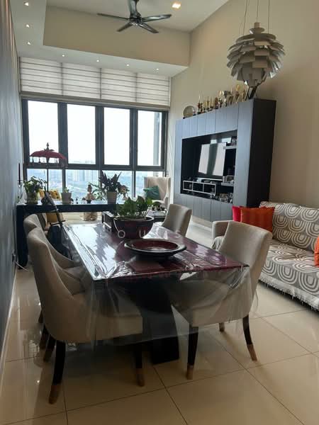 Kondominium untuk Dijual di Icon Residence - Louis . - Living Room - PropertyGuru.com.my
