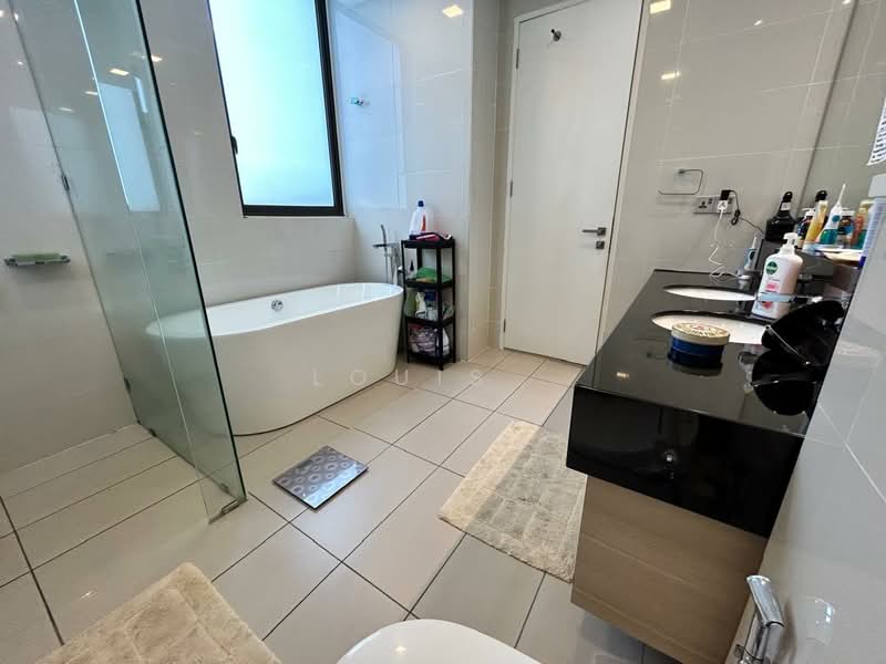 Kondominium untuk Dijual di Icon Residence - Louis . - Bathroom - PropertyGuru.com.my