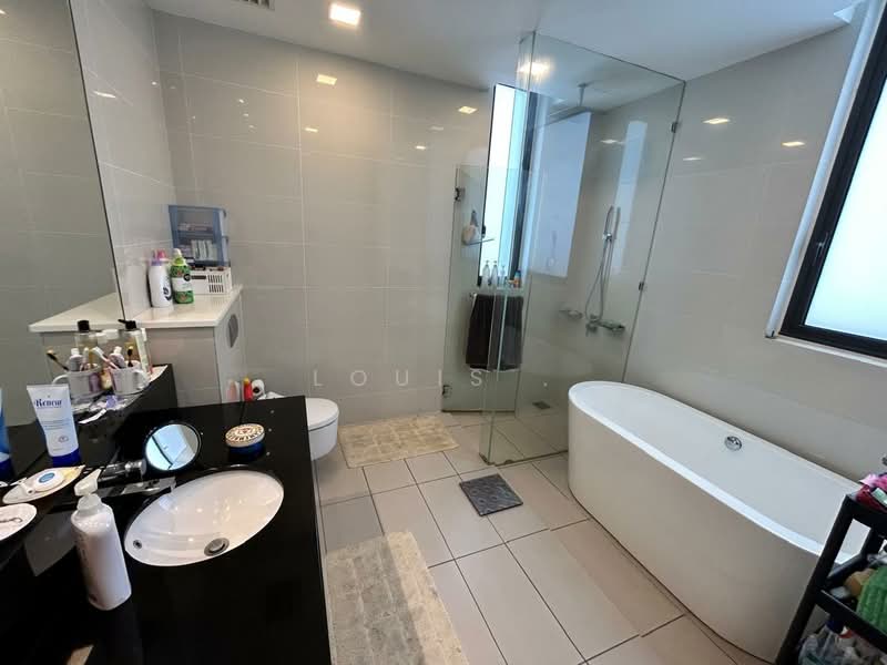 Kondominium untuk Dijual di Icon Residence - Louis . - Bathroom - PropertyGuru.com.my