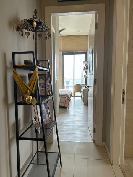 Kondominium untuk Dijual di Icon Residence - Louis . - Corridor - PropertyGuru.com.my