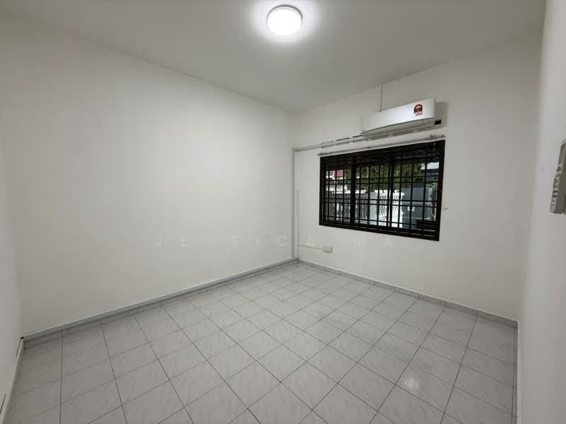 Rumah Teres 1 Tingkat untuk Disewa di Taman Johor Jaya (Johor Bahru) - Jessica Ma - Interior - PropertyGuru.com.my